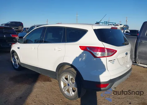 2016 Ford Escape Se z USA, uszkodzony, nr VIN 1FMCU0GX2GUA52748